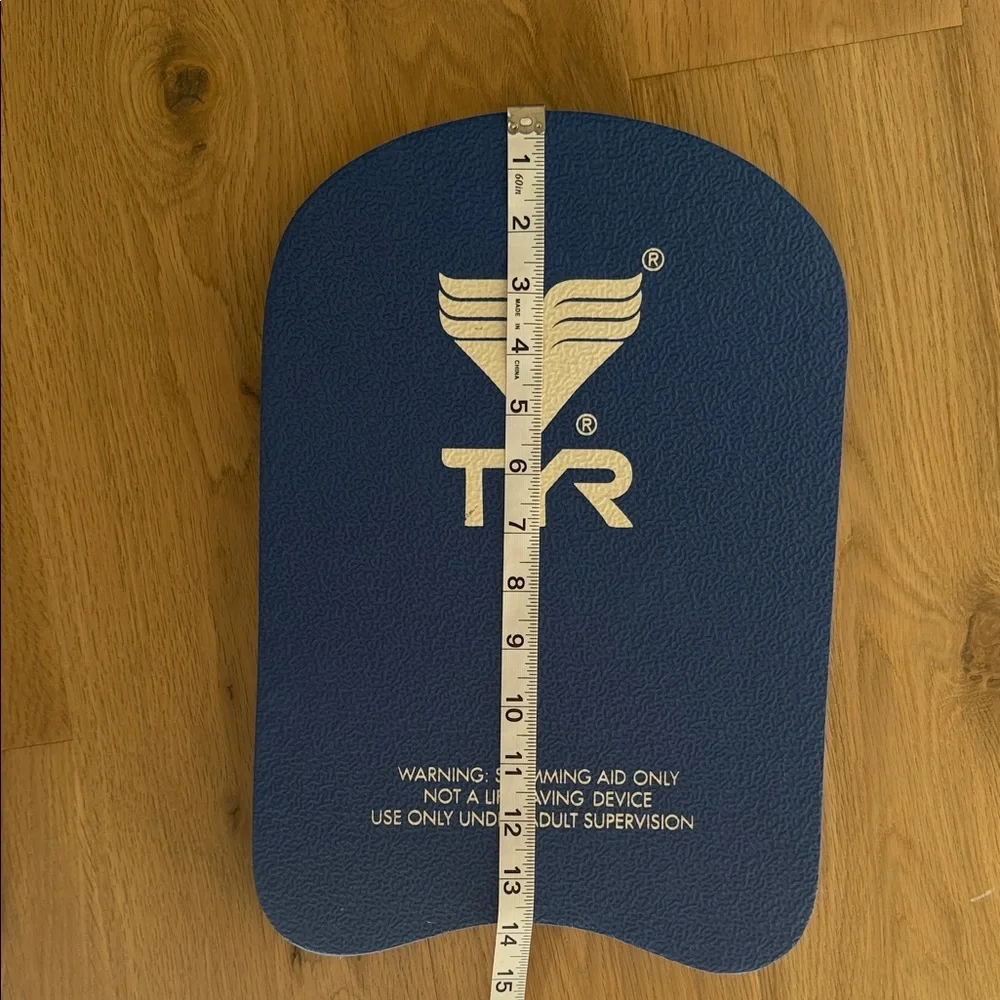 💦 TYR Navy Junior Swimming Kickboard - Picture 3 of 4